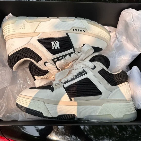 【小王自由】★AMIRI(アミリ)★アメリカ製★XSサイズ 小王自由】☆AMIRI(アミリ)☆アメリカ製☆XSサイズ 三越伊勢丹